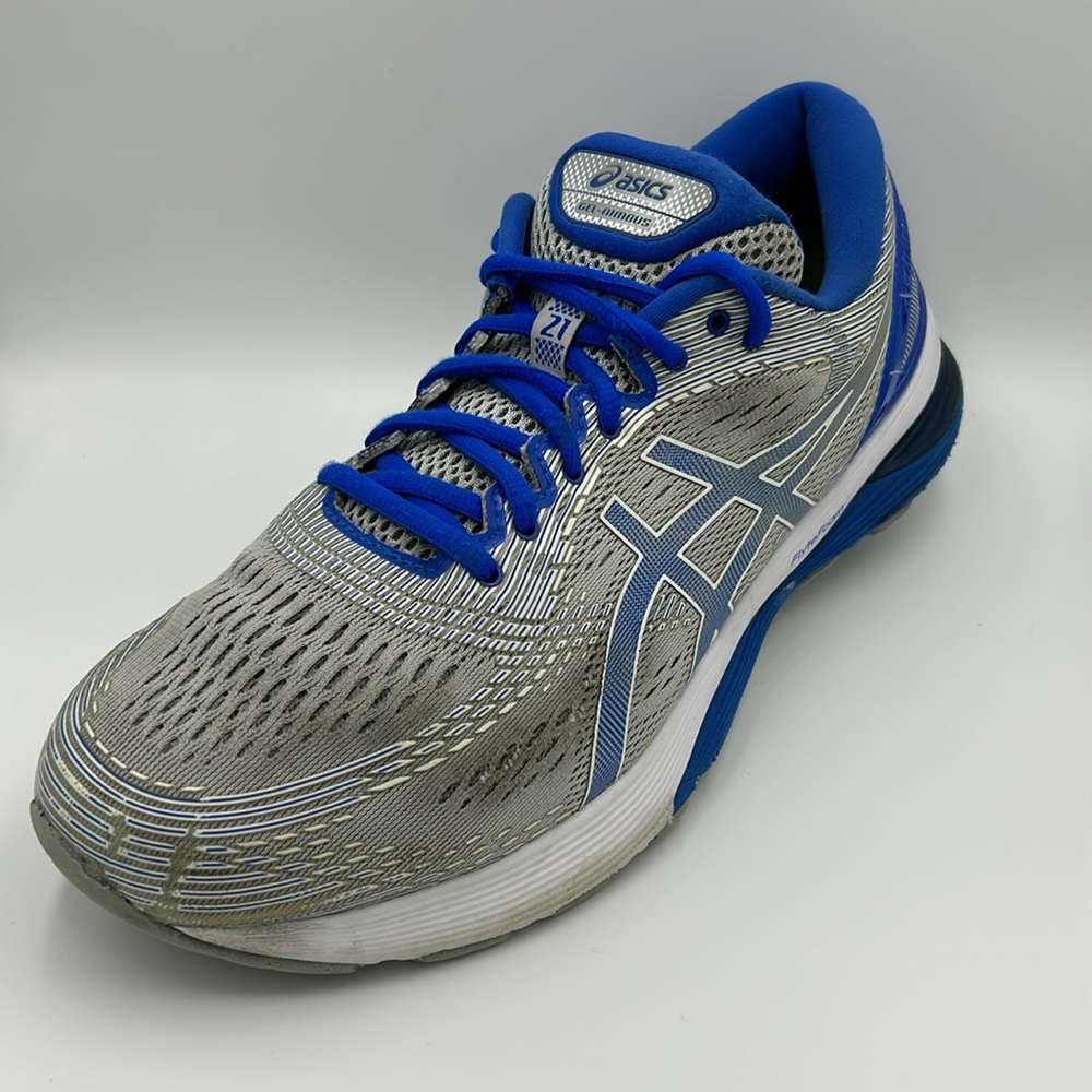 ASICS Gel-Nimbus 21 ~ Women’s Size 10